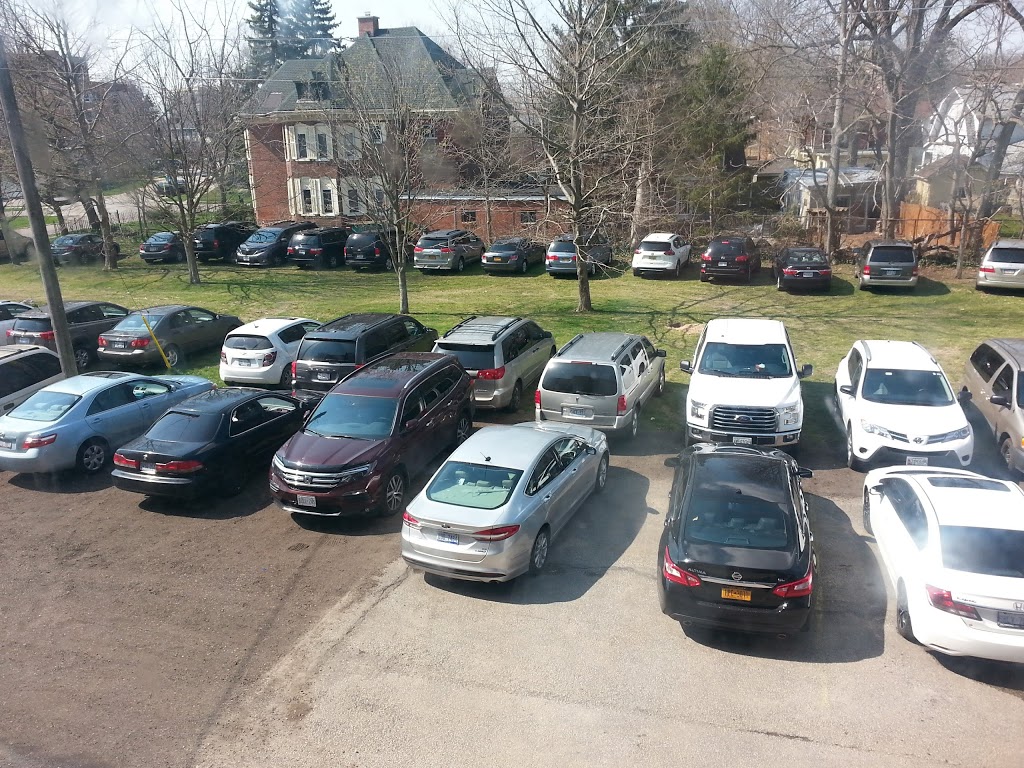 Darul Uloom Canada | 51 Prince St N, Chatham, ON N7M 4J7, Canada | Phone: (519) 360-1028