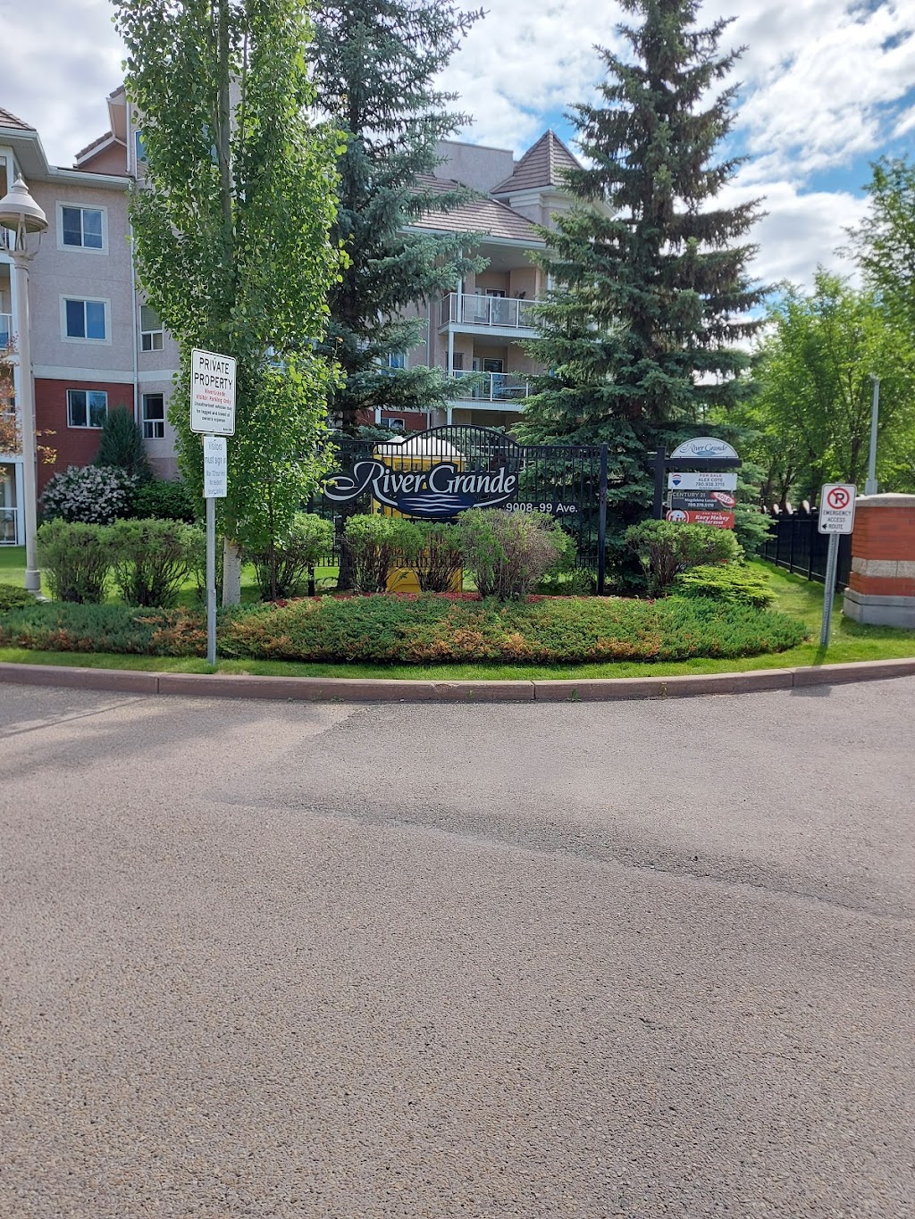 River Grande Condo | 9008 99 Ave NW #228, Edmonton, AB T5H 4M6, Canada | Phone: (780) 428-4158