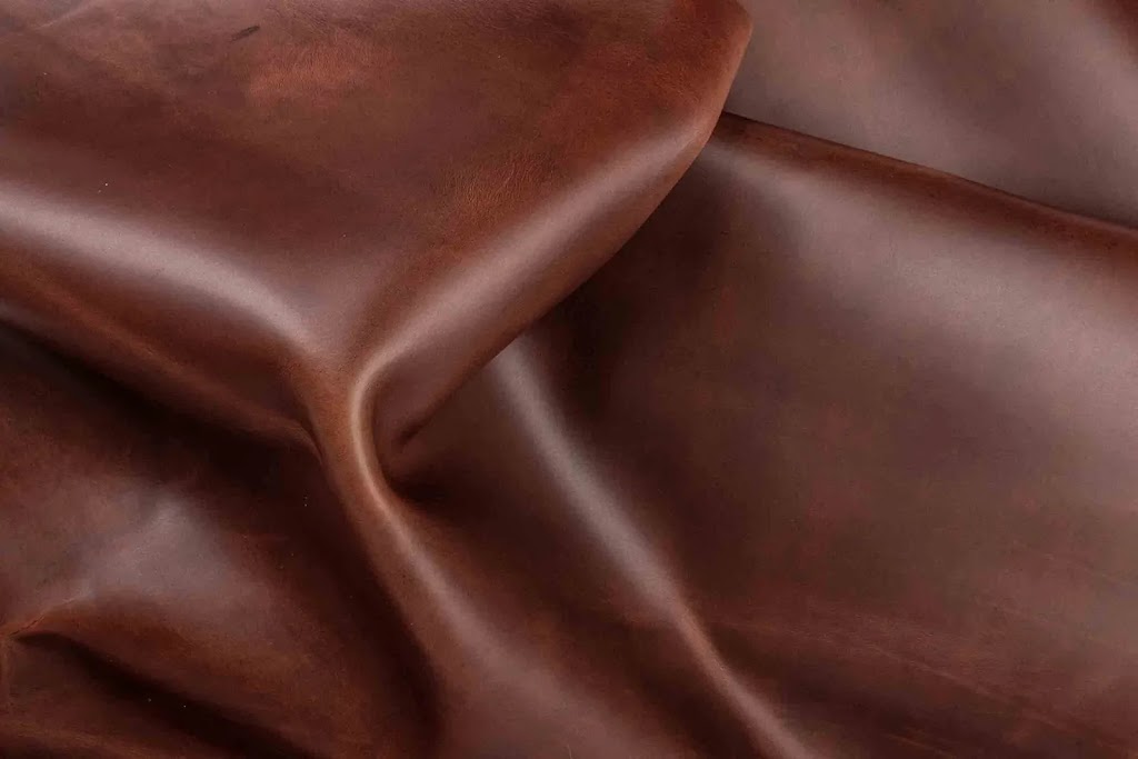 Wilfreds Leather Co. | 160 Carnegie St, Ingersoll, ON N5C 4A8, Canada | Phone: (519) 535-1111