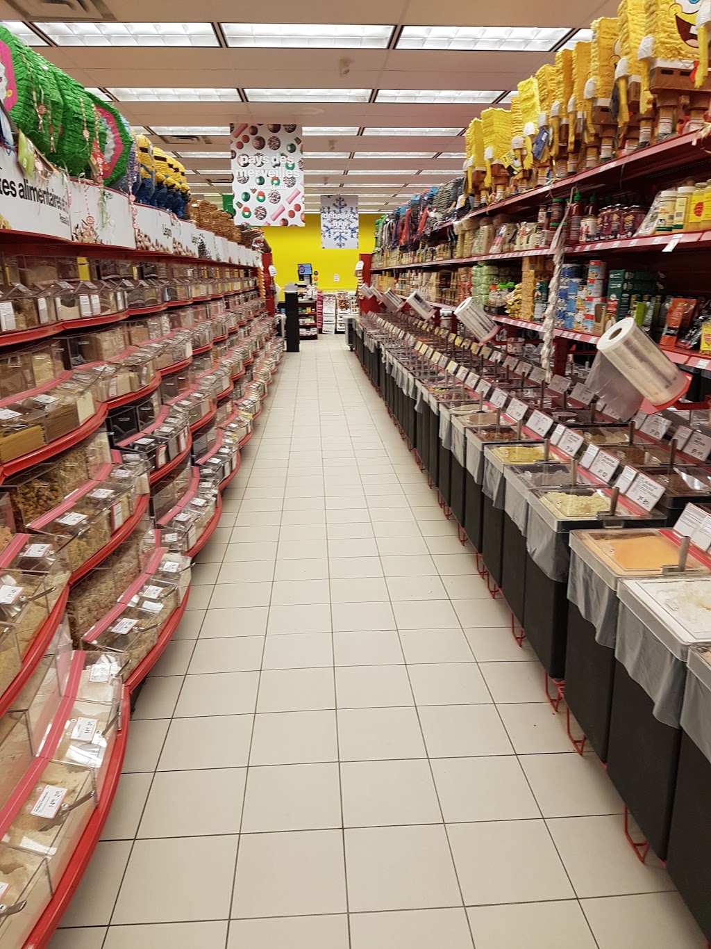 Bulk Barn | 1371 Boulevard Michèle-Bohec, Blainville, QC J7C 5L4, Canada | Phone: (450) 434-2276