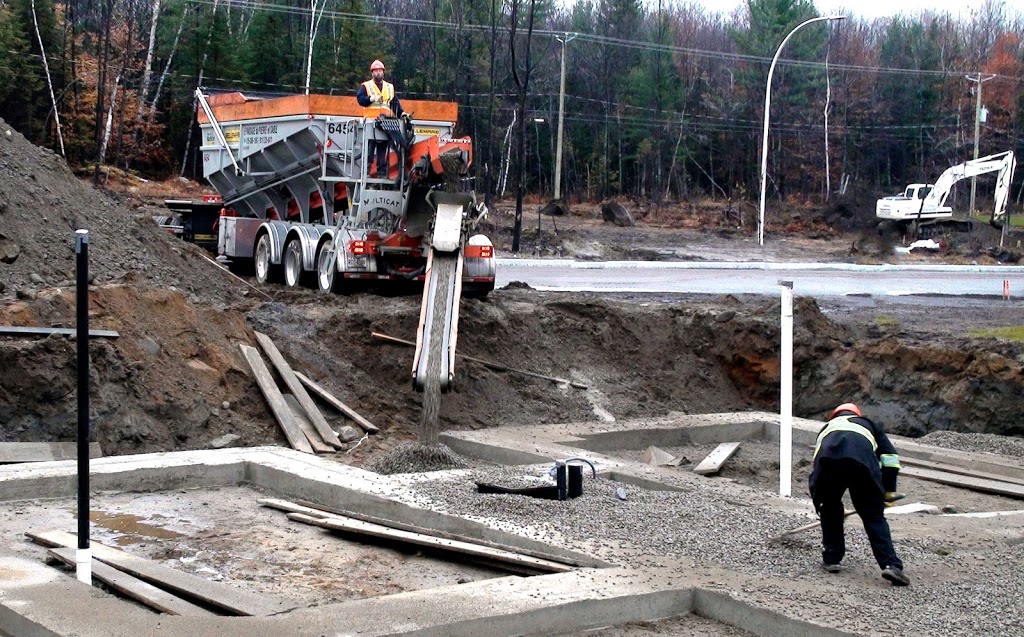 Camions dépandage Bellemare | 150 Chemin de la Grande Carriere, Louiseville, QC J5V 2J7, Canada | Phone: (819) 668-3427