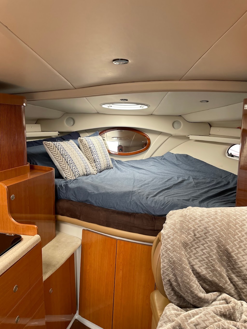 montrealboatrentals.com | 321 A Bd DYouville, Châteauguay, QC J6J 4S1, Canada | Phone: (819) 740-5501