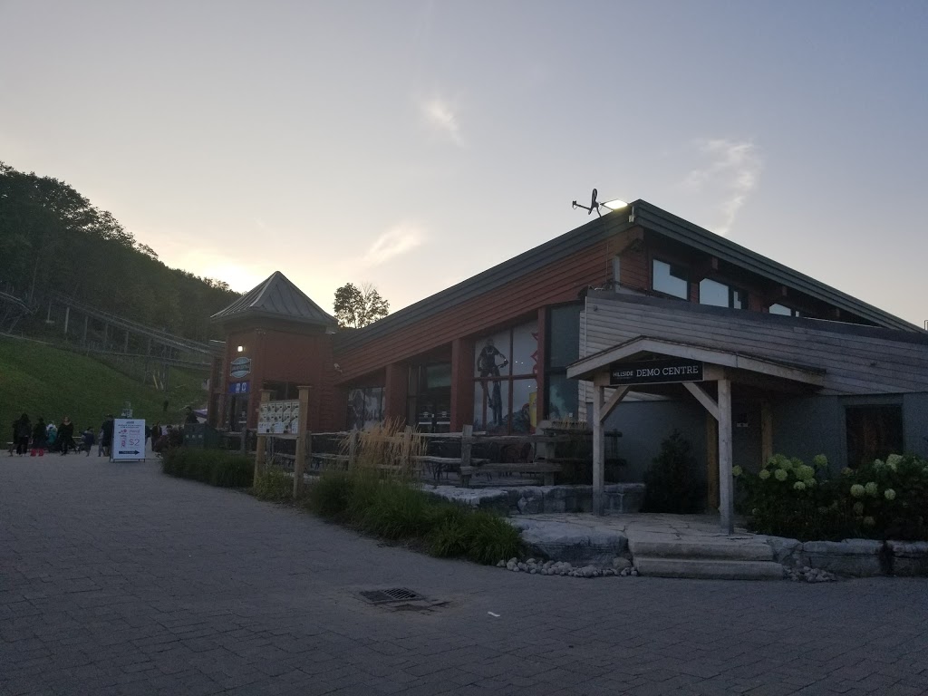 Hillside Outfitters | 1759 Village Cres, The Blue Mountains, ON L9Y 0V2, Canada | Phone: (877) 445-0231