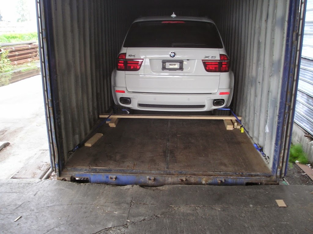 Signal Warehousing | 8601 Main St, Vancouver, BC V5X 3M3, Canada | Phone: (604) 324-7571