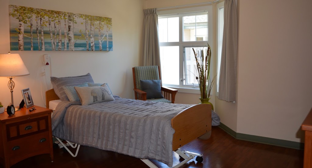 Guildford Seniors Village | 14568 104a Ave, Surrey, BC V3R 1R3, Canada | Phone: (604) 582-0808