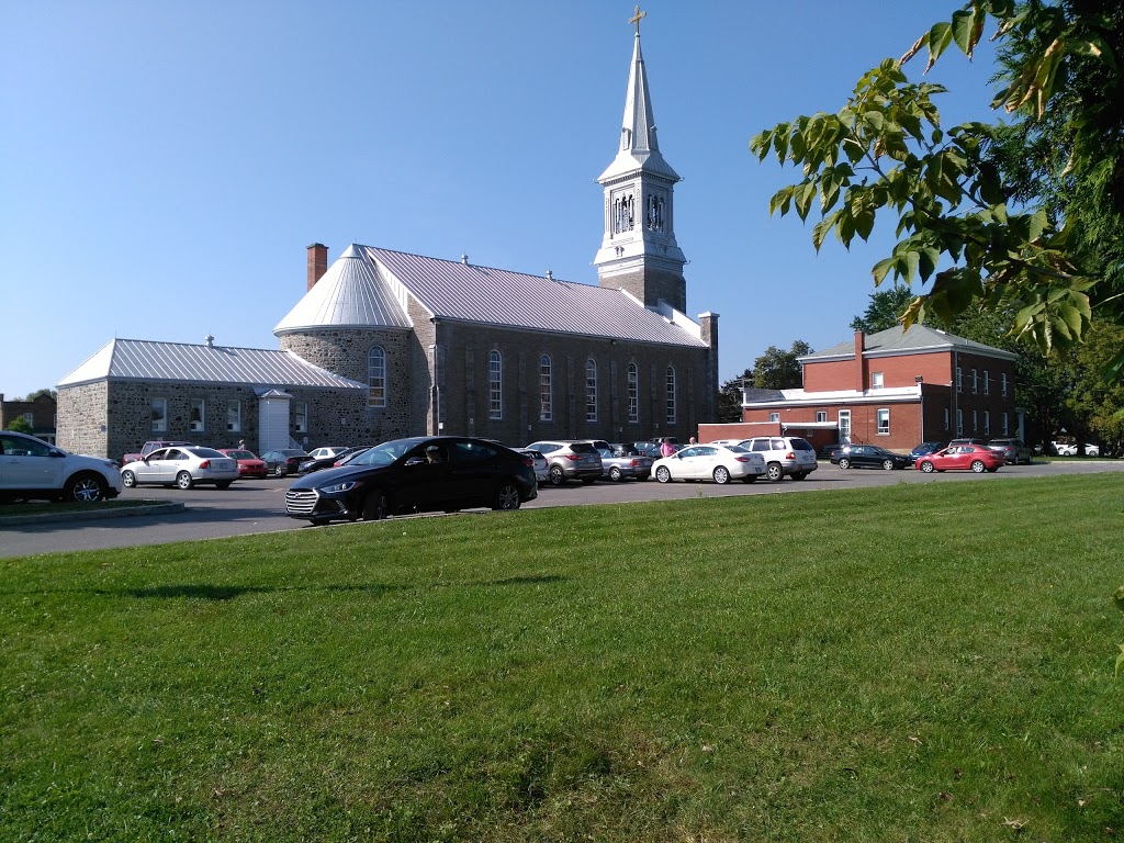 Saint-Constant Parish | 242 Rang Saint Pierre, Saint-Constant, QC J5A 2A4, Canada | Phone: (450) 635-1404
