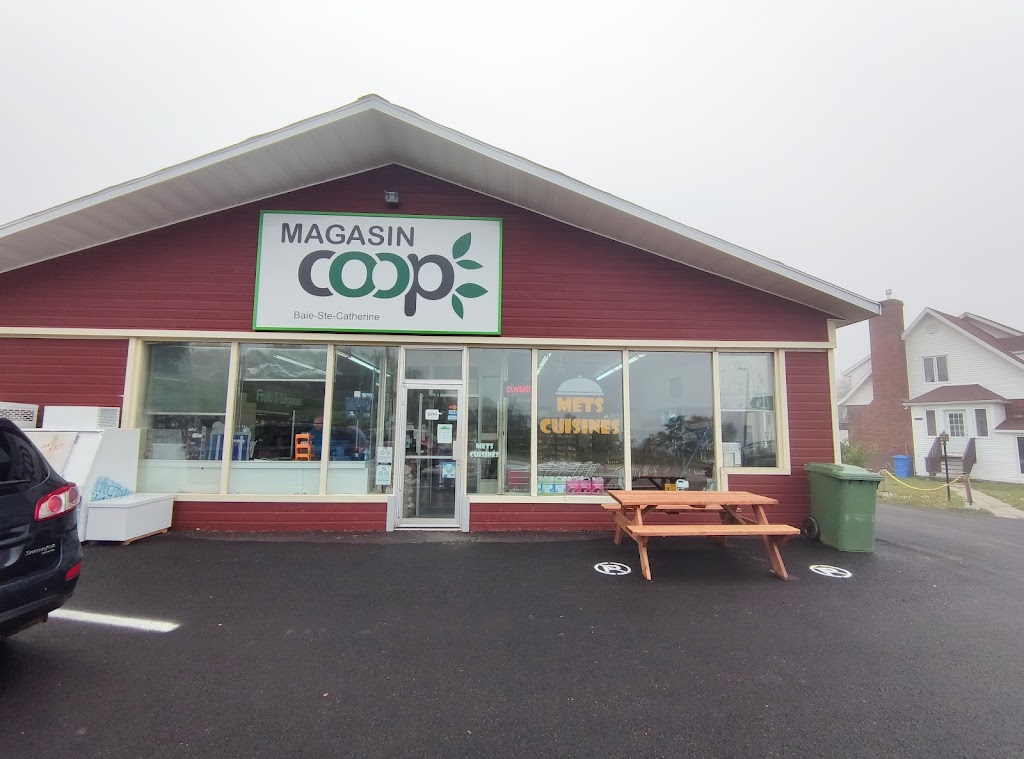 Coop Alimentaire Baie Ste Catherine | 338 Rte de la Grande Alliance, Baie-Sainte-Catherine, QC G0T 1A0, Canada | Phone: (418) 237-4013