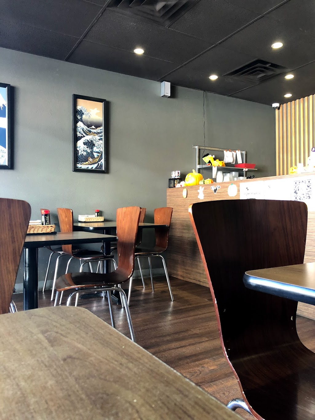 Blowfish Sushi & Japanese Food | 2828 E Hastings St #107, Vancouver, BC V5K 2A1, Canada | Phone: (604) 258-7500