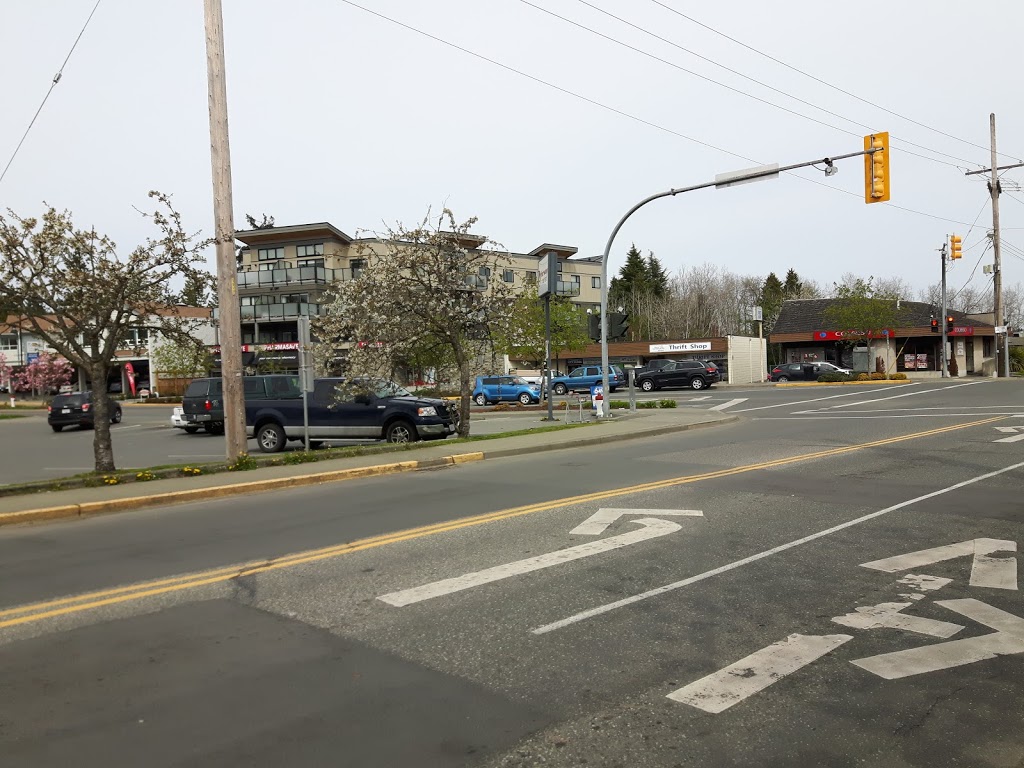 Colosso Pizzeria & Grill | 7105 W Saanich Rd, Brentwood Bay, BC V8M 1P7, Canada | Phone: (250) 652-0109