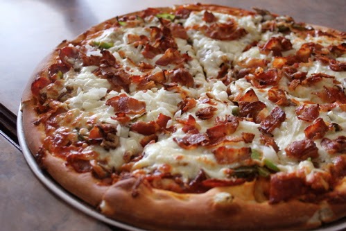 Restaurant Danis Pizzeria | 7669 Rue Centrale, LaSalle, QC H8P 1L4, Canada | Phone: (514) 363-2470