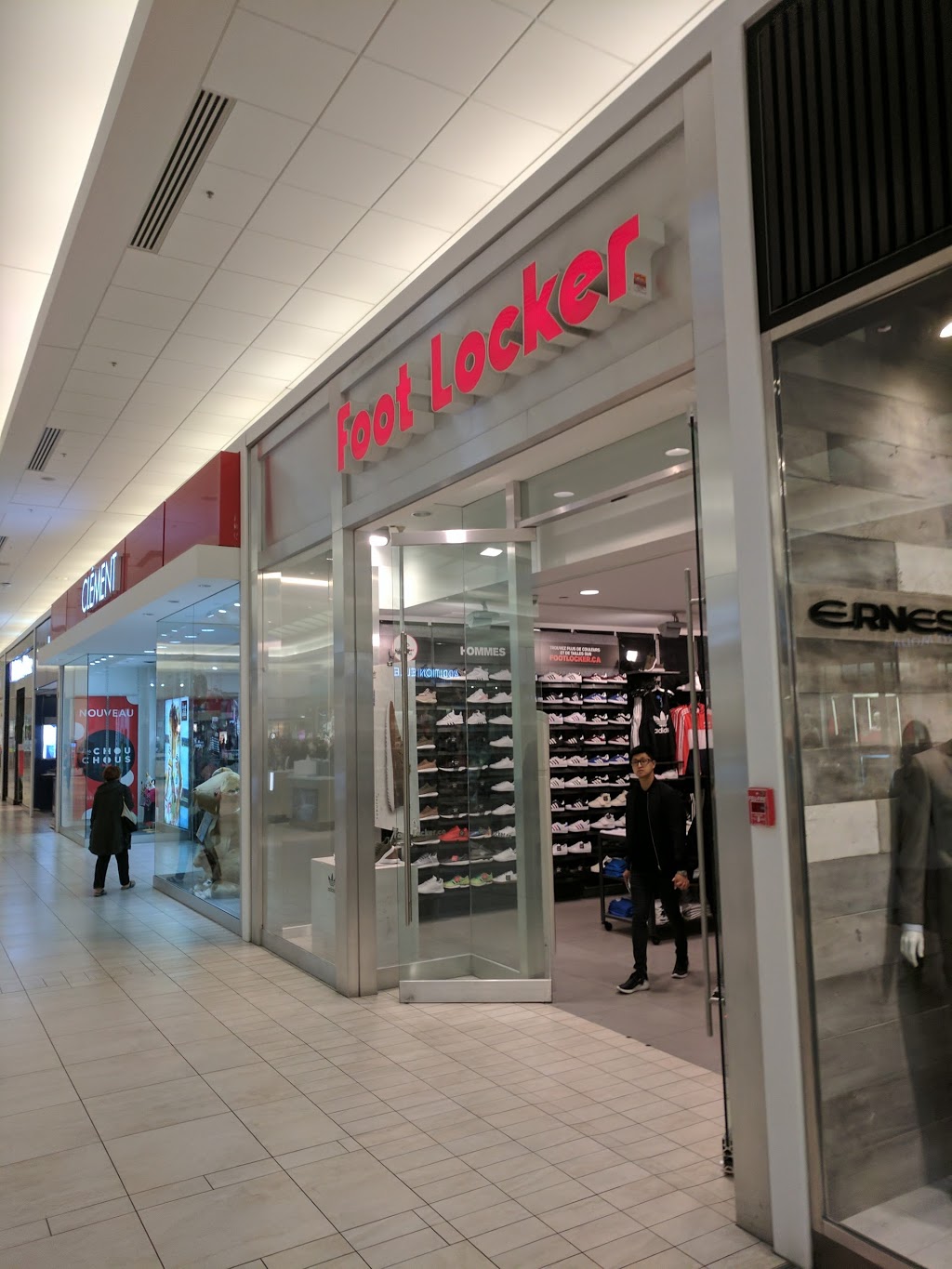 Foot Locker | 7999 Blvd Gal D Anjou Ste K008 Ville D, Anjou, QC H1M 1W9, Canada | Phone: (514) 352-2321