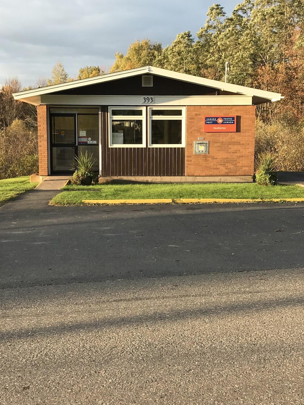 Canada Post/Postes Canada | 393 Heatherton Village Rd, Heatherton, NS B0H 1R0, Canada | Phone: (902) 386-2499