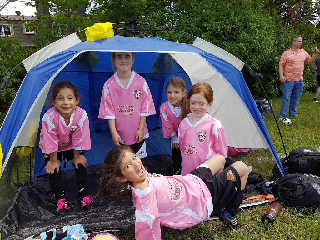 Rockhill Park | 3E2,, Beaurepaire Dr, Beaconsfield, QC H9W 5E6, Canada