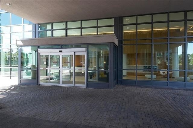 WaterParkCity Condos | 215, Fort York Blvd, Toronto, ON M5V 4A2, Canada | Phone: (647) 643-0937