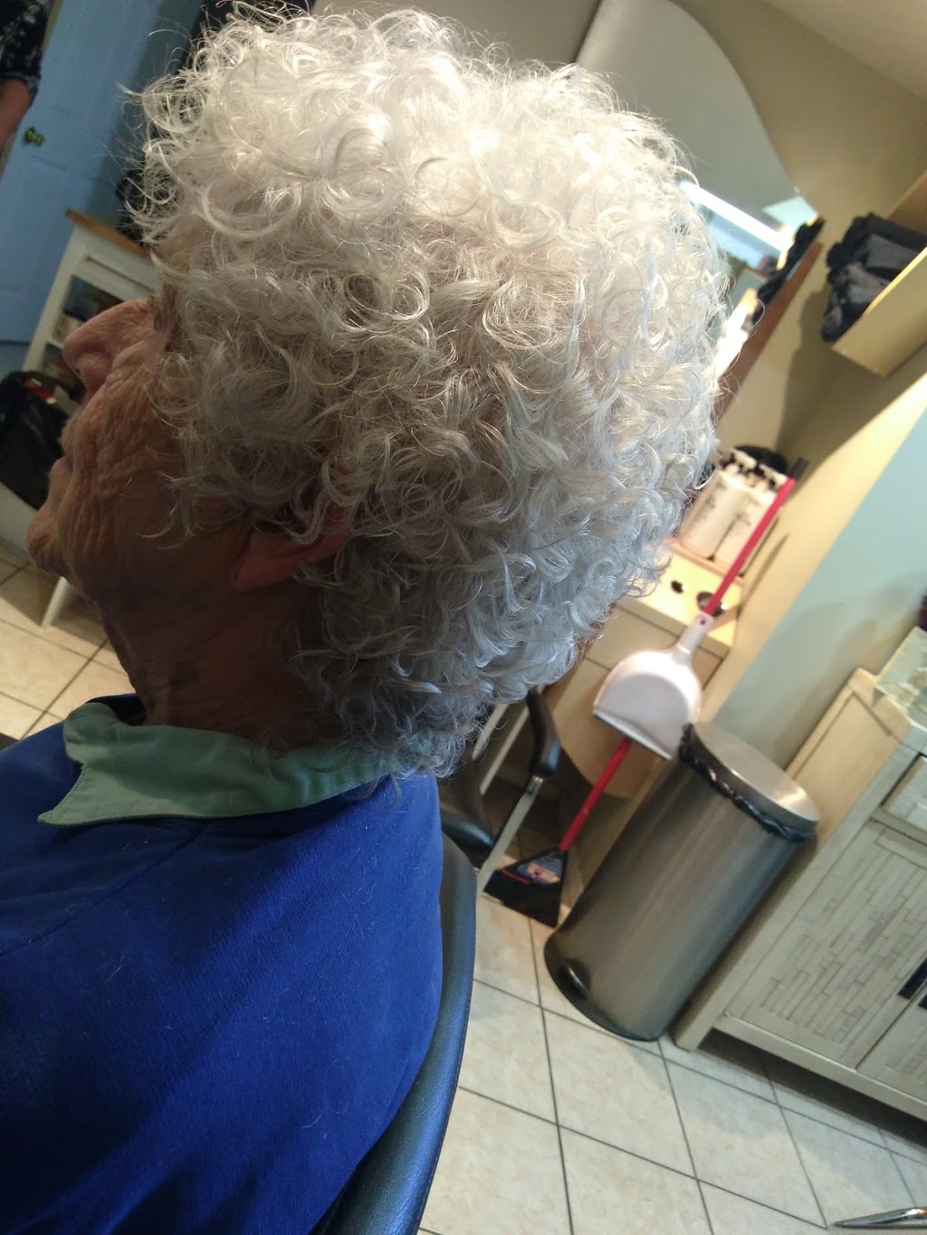 Michelles Hair Flaire | 199 Nelson St E, Alliston, ON L9R 1G5, Canada | Phone: (705) 440-6106