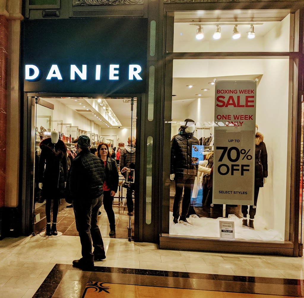 Danier | 6380 Fallsview Blvd Unit 256, Niagara Falls, ON L2G 7Y6, Canada | Phone: (905) 356-6868