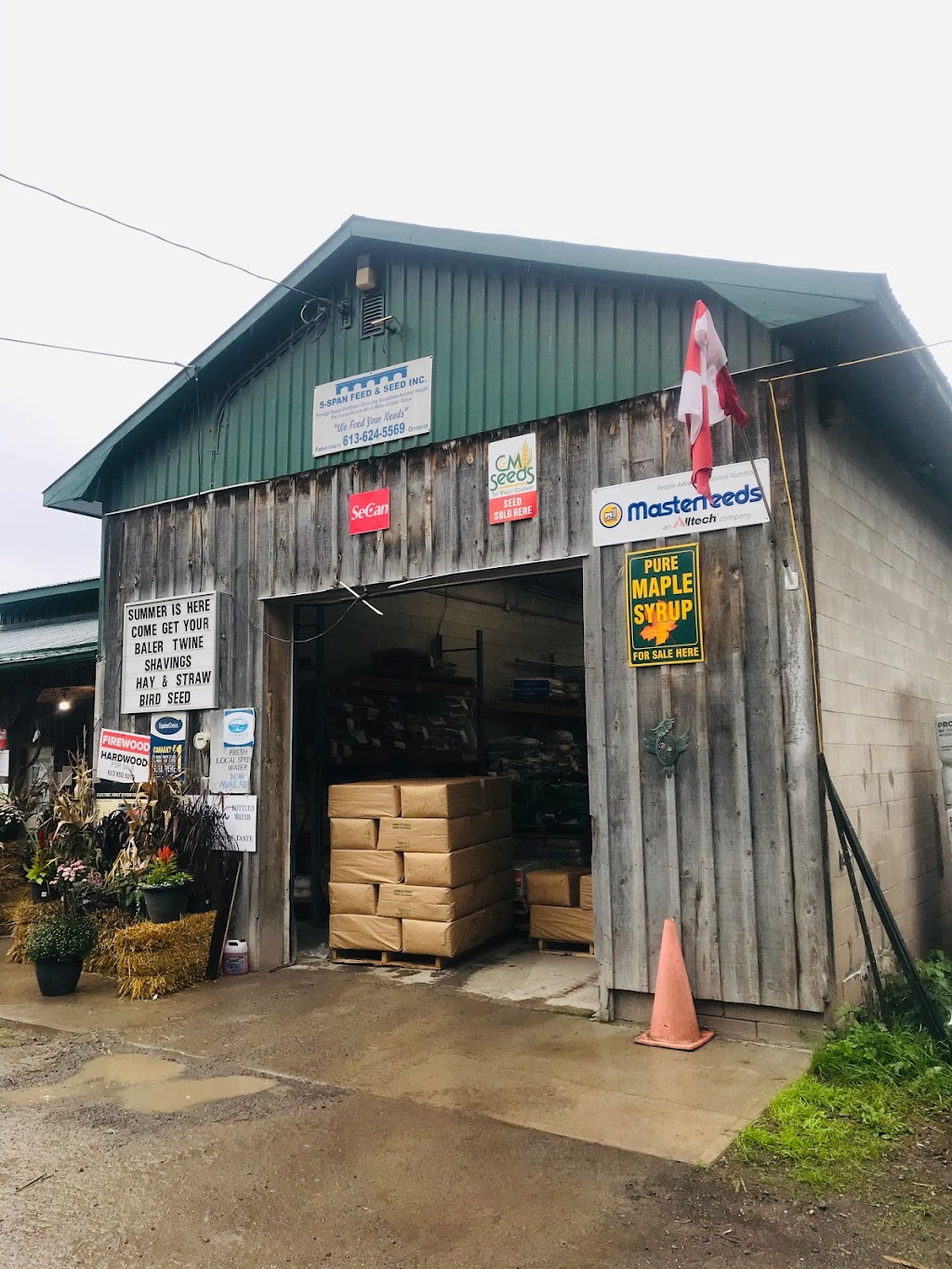 5 Span Feed & Seed Inc | 2488 County Rd No 29, Pakenham, ON K0A 2X0, Canada | Phone: (613) 624-5569