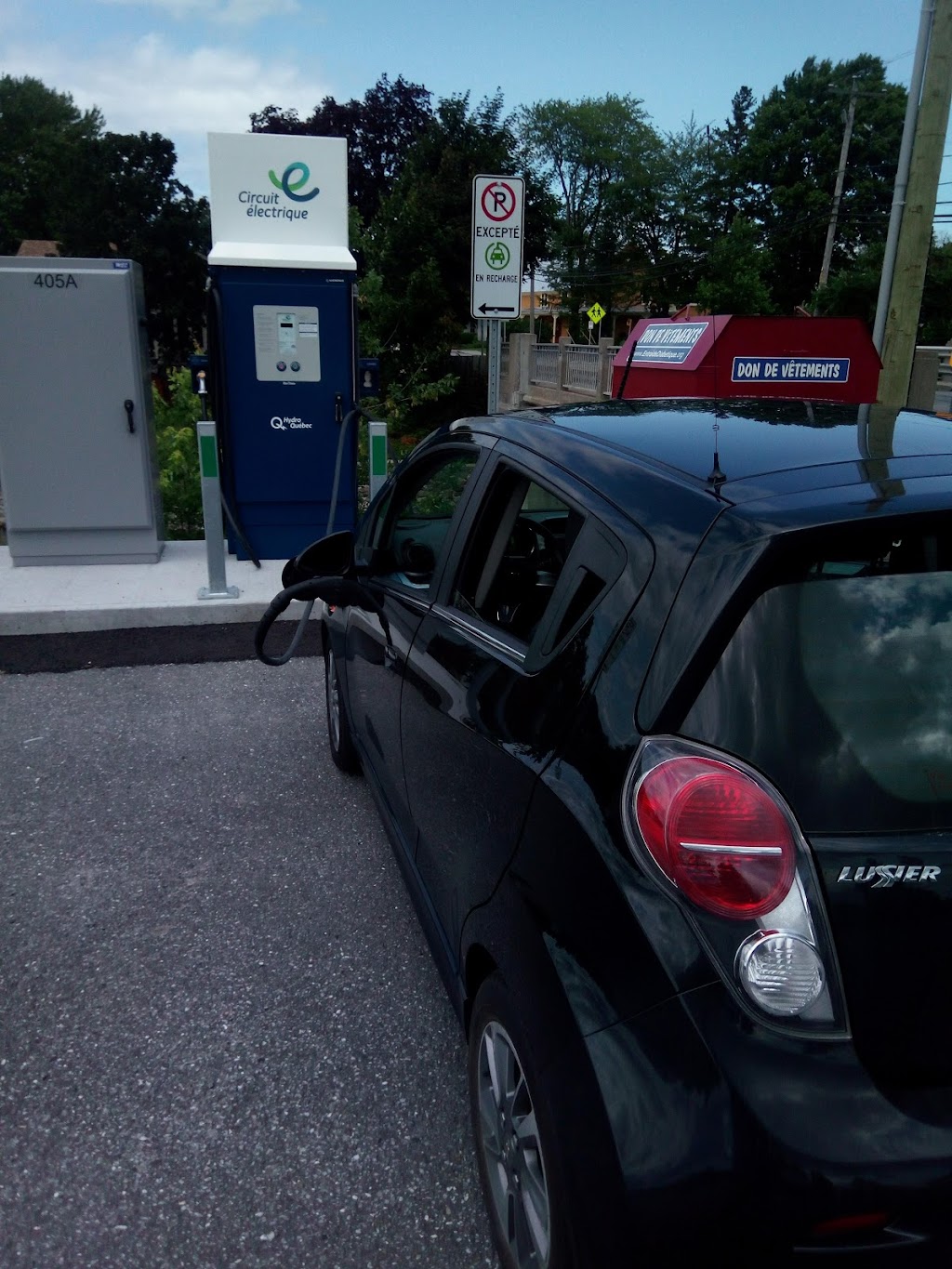 Electric Circuit Charging Station | 411 QC-133, Québec JOH, Canada | Phone: (800) 686-9243