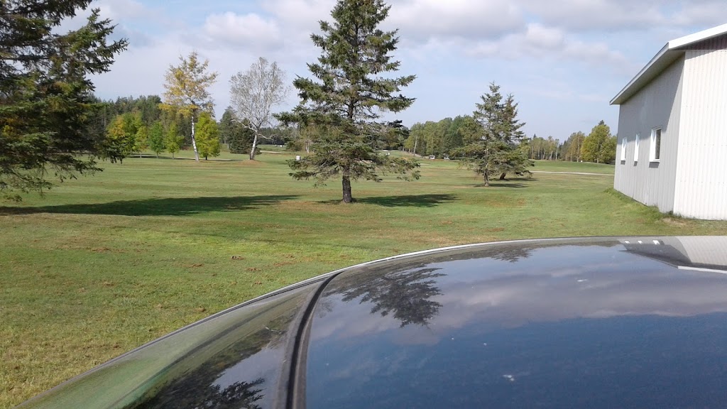 Club de Golf St-Pamphile | 321 Rang des Pelletier, Saint-Pamphile, QC G0R 3X0, Canada | Phone: (418) 356-3666