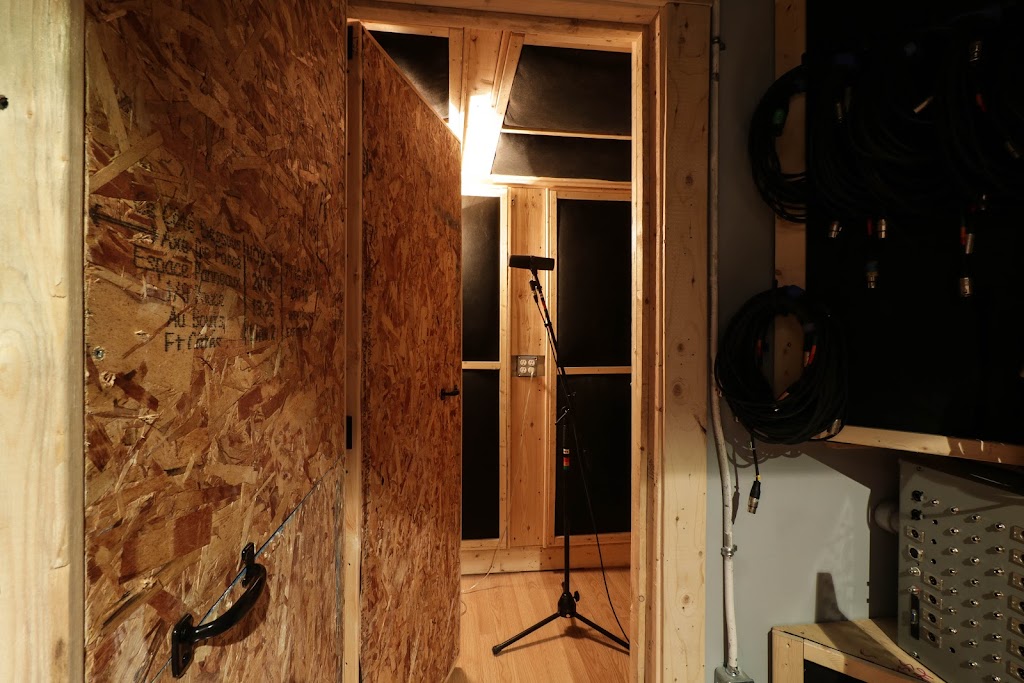 Holland Audio Productions | 139 Millstone Ct, Lucasville, NS B4B 1X7, Canada | Phone: (902) 483-8000