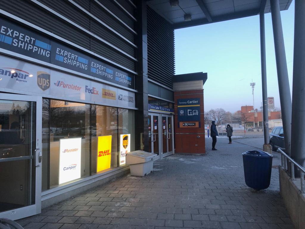DHL Express ServicePoint | Terminus Cartier commerce, 44 Boulevard des Laurentides #8, Laval, QC H7G 2S6, Canada | Phone: (450) 256-0215