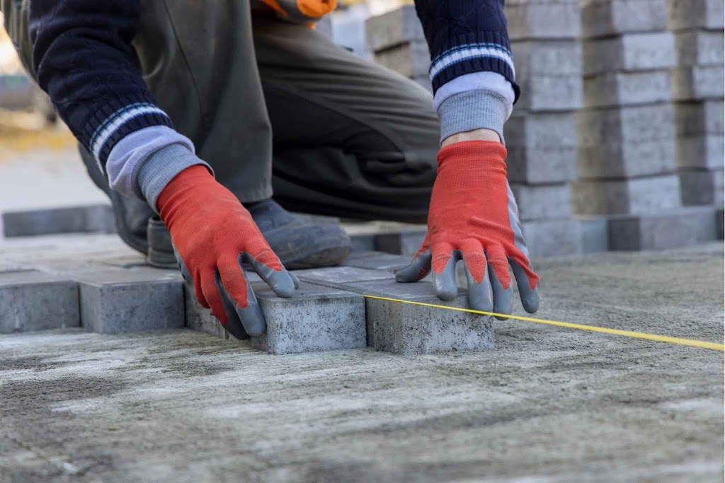 Hamilton Landscaping HeyTurf | 709 Scenic Dr, Hamilton, ON L9C 1H4, Canada | Phone: (365) 654-3698