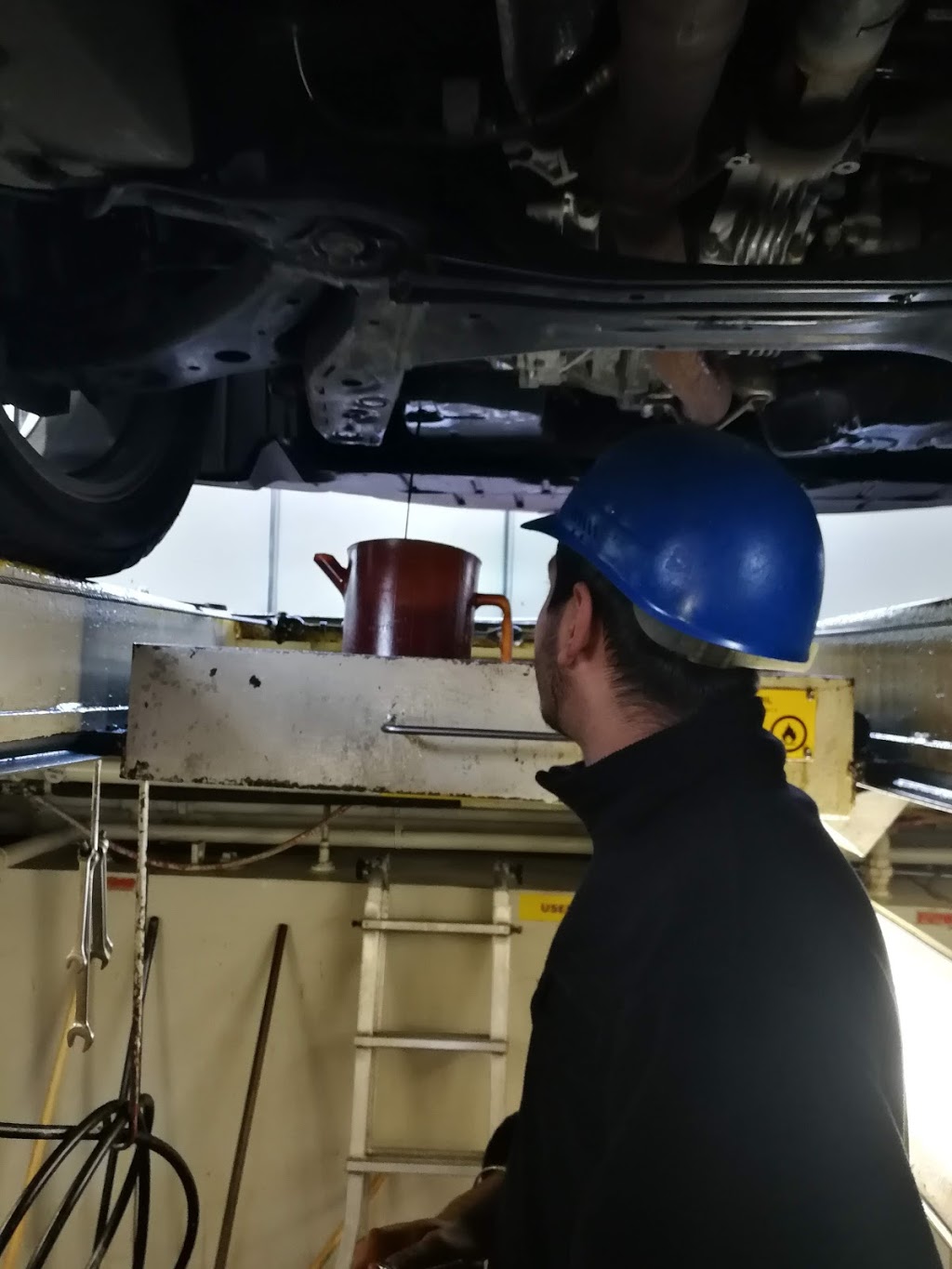Mr. Lube | 7688 Hurontario St, Brampton, ON L6Y 5B5, Canada | Phone: (905) 457-9215