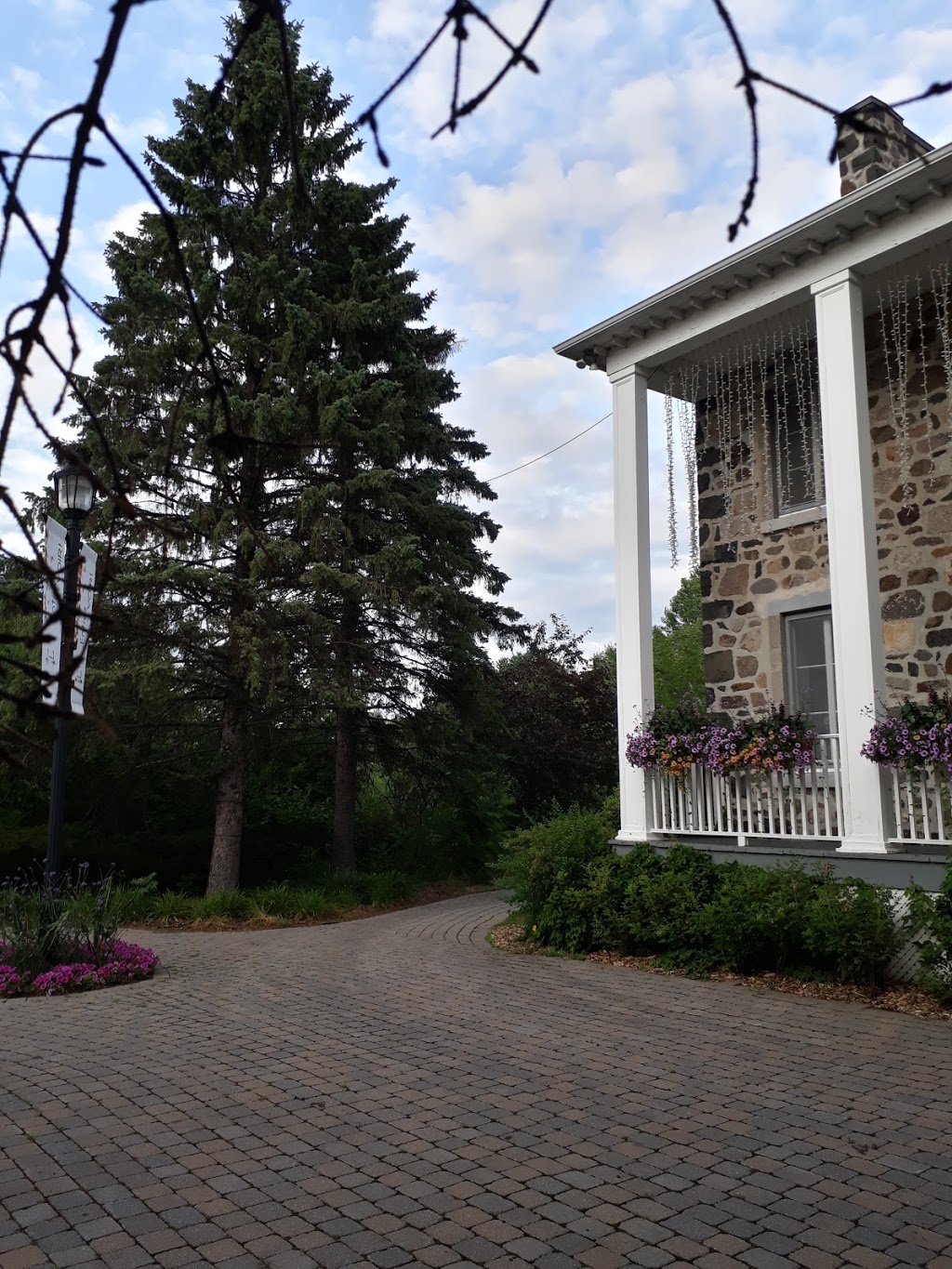Parc du Village | 5 Rue Lakeview, Saint-Bruno-de-Montarville, QC J3V 3V1, Canada