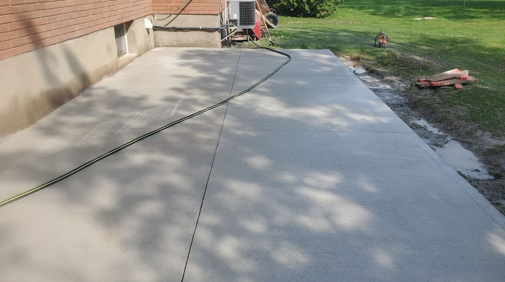 JR CONCRETE | 8 Elliot St, Thorold, ON L2V 0E5, Canada | Phone: (905) 348-1244