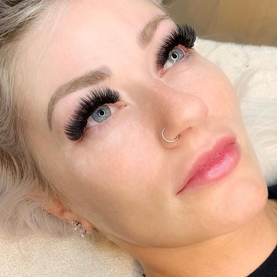 Lash Obsession YEG | House, 911 Albany Point NW, Edmonton, AB T6V 0H2, Canada | Phone: (780) 953-3899