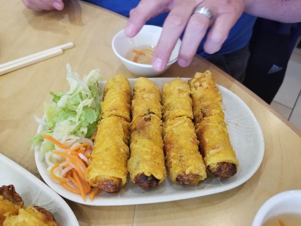 Pho Mi 89 | 2501 Prince Michael Dr, Oakville, ON L6H 7P1, Canada | Phone: (905) 257-8088