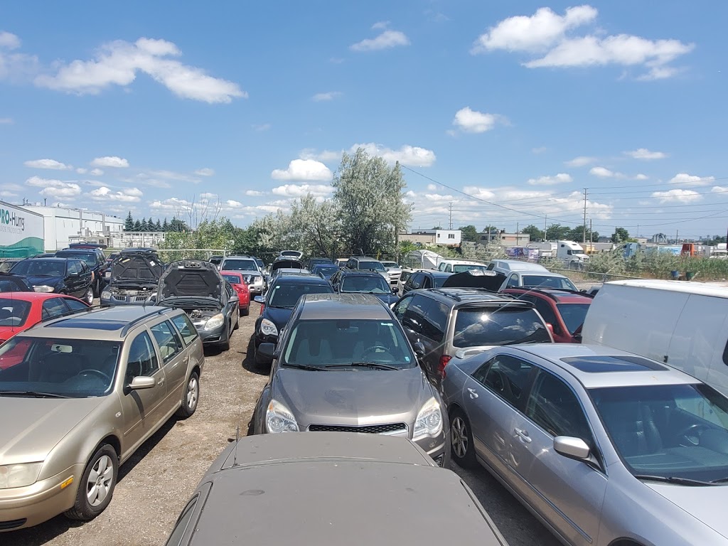 KW Scrap Car Removal Kitchener | 137 Ludolph St, Kitchener, ON N2R 0L9, Canada | Phone: (647) 625-8941