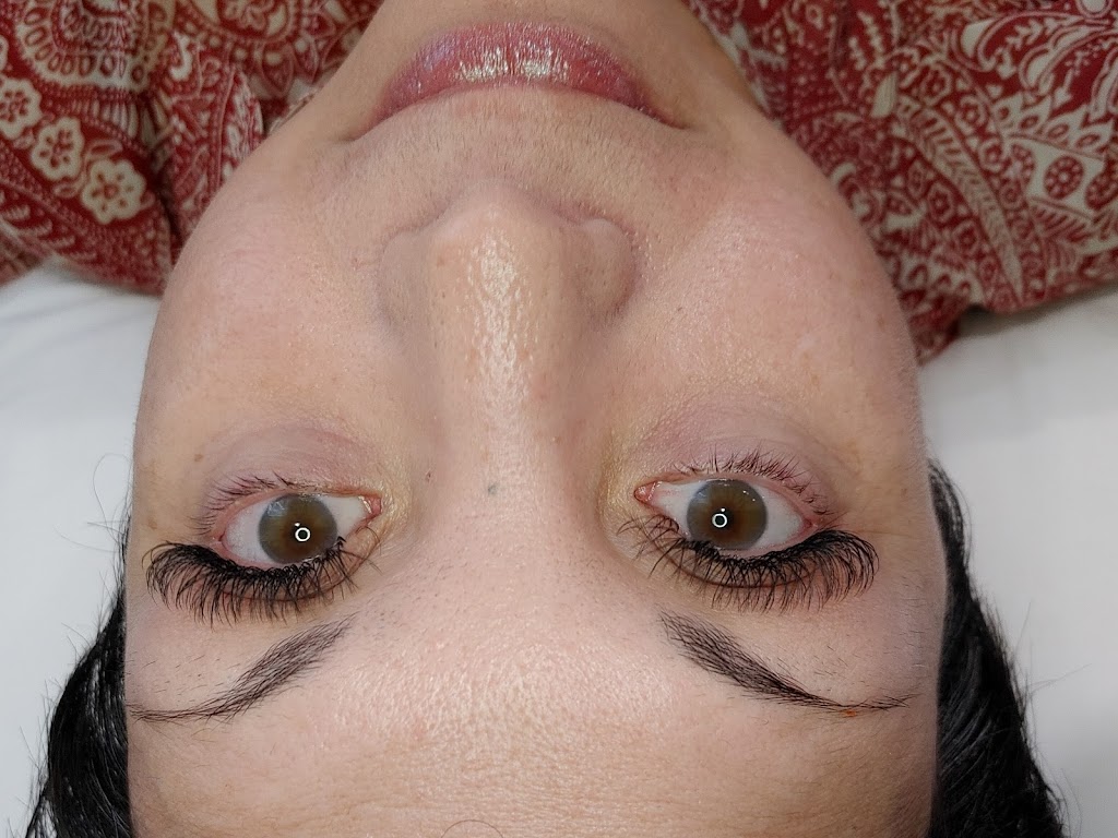 Eyelash Extensions in Cambridge by M | 1834 Coronation Blvd, 647 Hillview Rd lower level, Cambridge, ON N3H 5C3, Canada | Phone: (226) 201-0141