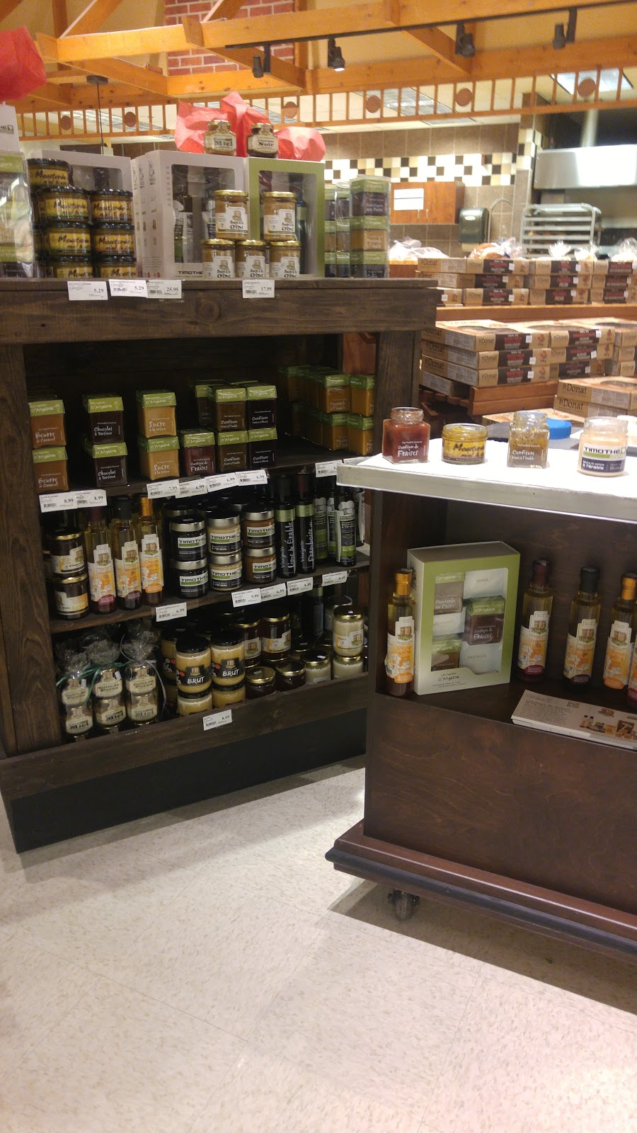 Marché St-Félix-de-Valois | 3100 -Chevrette, 3080 Rue Henri-L.-Chevrette, Saint-Félix-de-Valois, QC J0K 2M0, Canada | Phone: (514) 354-5920