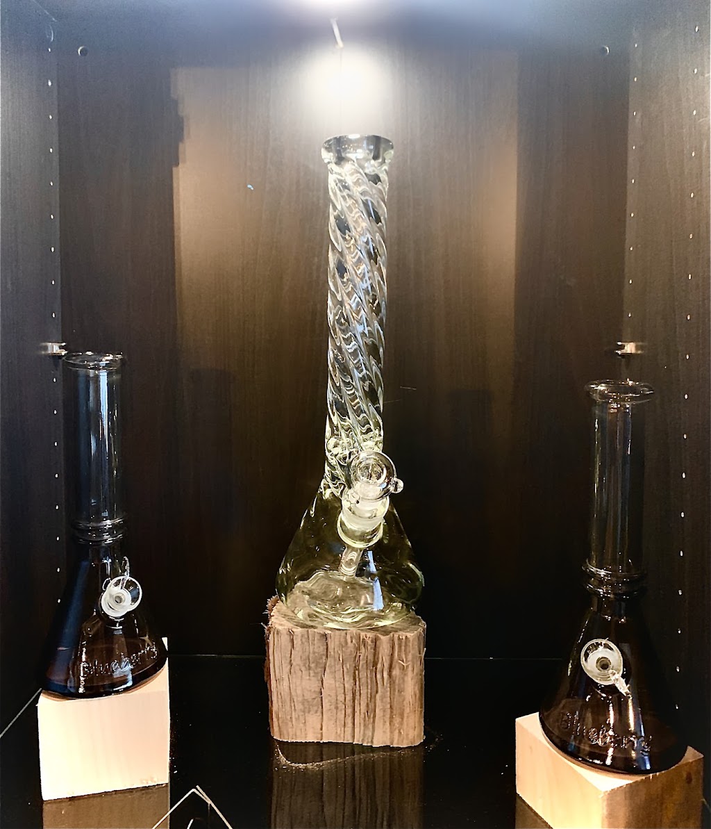 Village Buds | 30 Crawford Crescent Unit 1C, Campbellville, ON L0P 1B0, Canada | Phone: (905) 854-8209