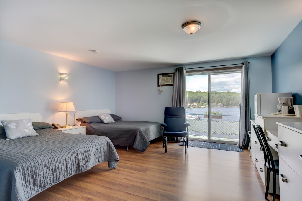La Source - Restaurant - Bar - Motel - Marina | 470 QC-263, Saint-Romain, QC G0Y 1L0, Canada | Phone: (418) 486-2420