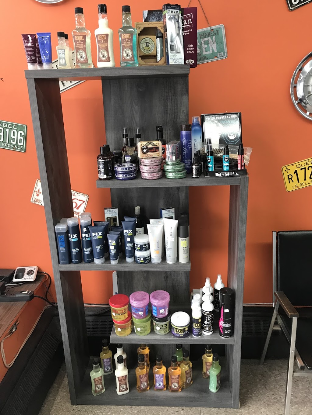 Barbier Cartier | 396 Boulevard Cartier O, Laval, QC H7N 2K7, Canada | Phone: (514) 222-8817