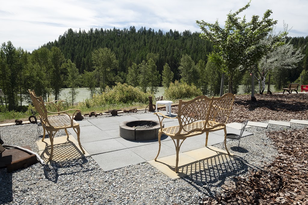 St Marys River Bed and Breakfast | 3086 Wycliffe Store Rd, Kimberley/Cranbrook, BC V1C 7C5, Canada | Phone: (250) 427-2768