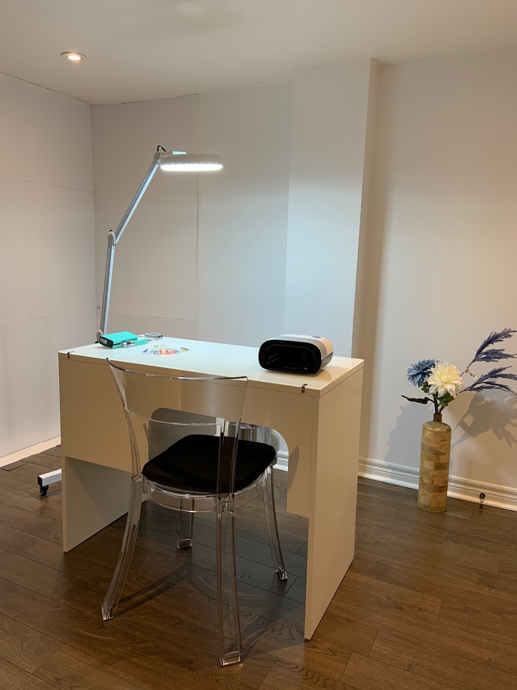 Vive Smile Beauty Studio | 3275 Stalybridge Dr #42, Oakville, ON L6M 0L2, Canada | Phone: (416) 731-9802