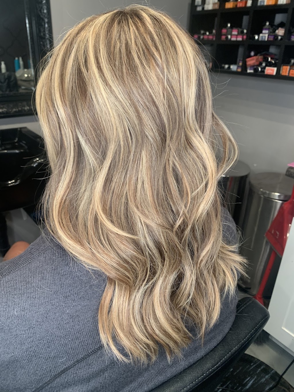 Ravens Edge Hair Studio | 26676 8 Ave, Langley Twp, BC V4W 2M8, Canada | Phone: (604) 376-1091