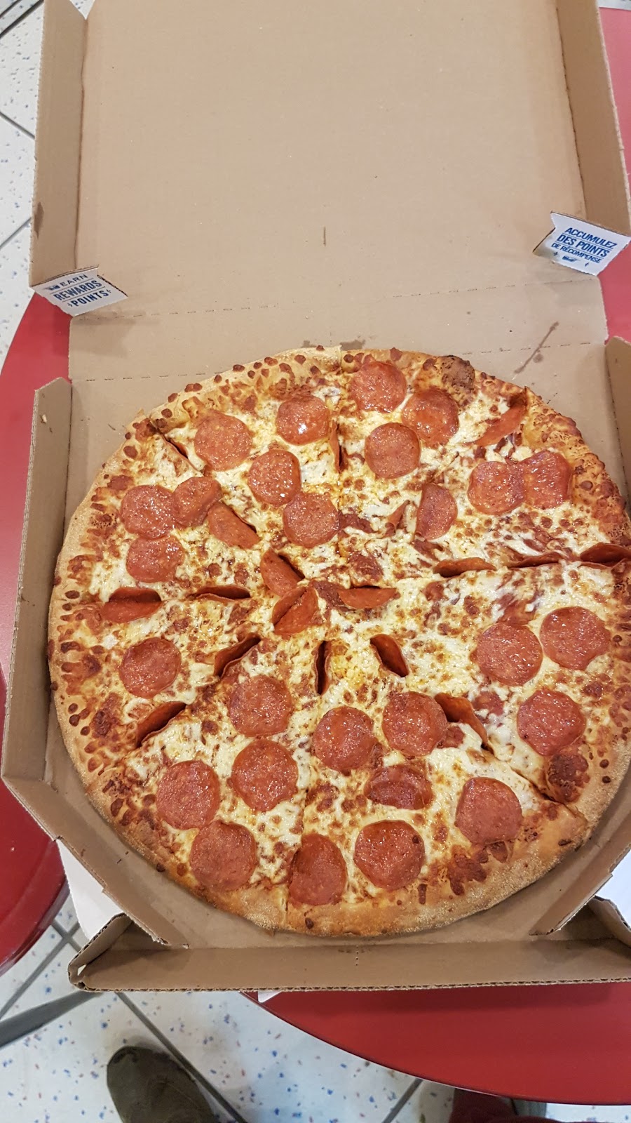 Dominos Pizza | 3326 Rue Ontario E, Montréal, QC H1W 1P7, Canada | Phone: (514) 525-3333