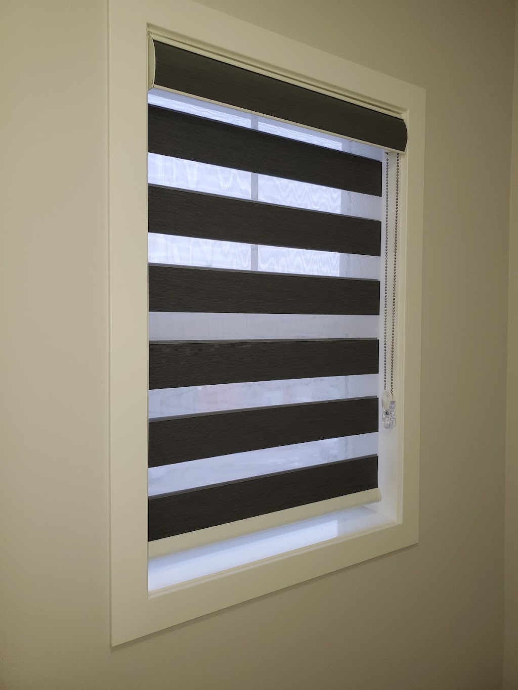 Blinds Zone | Red Embers Square, Calgary, AB T3N 0X8, Canada | Phone: (403) 402-3727
