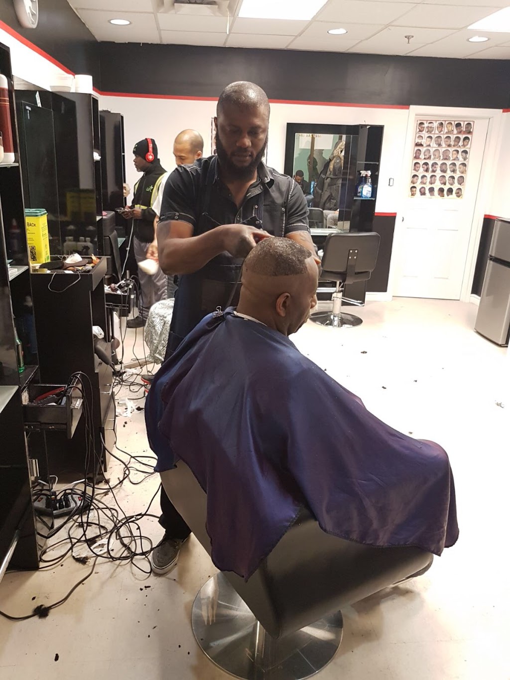 Executive Barber and Beauty Salon | hair care | 45 Four Winds Dr Unit 2, North York, ON M3J 1K7, Canada | 6477828295 OR +1 647-782-8295