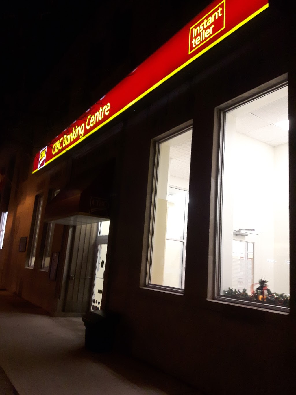 CIBC Branch with ATM | 4514 Queen St, Niagara Falls, ON L2E 6S8, Canada | Phone: (905) 354-7461