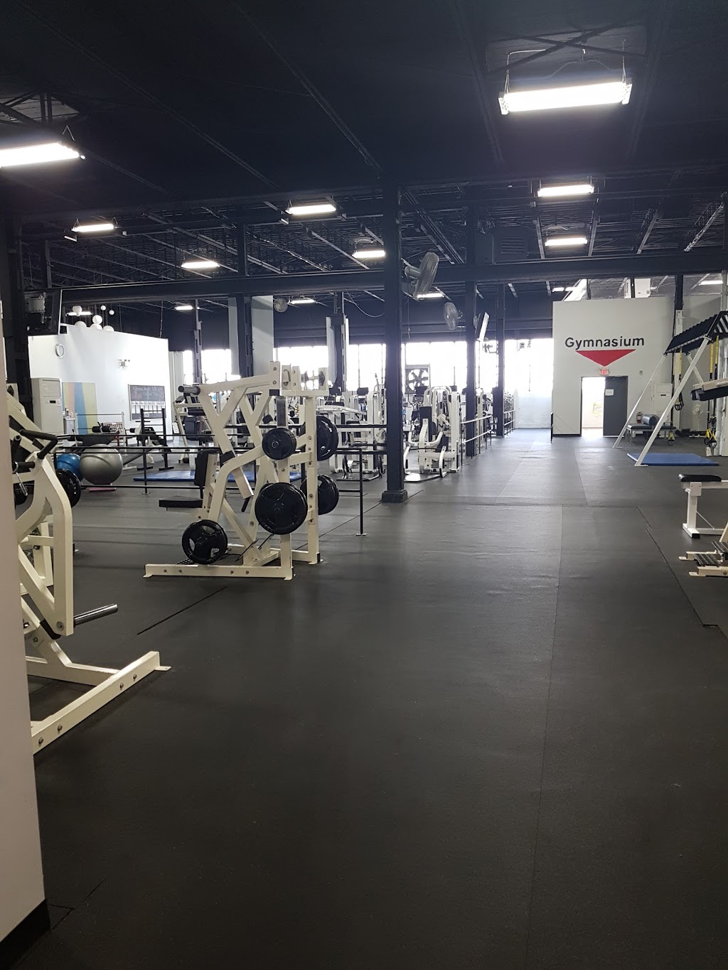 St Thomas Health Club | 1 Silver St, St Thomas, ON N5P 4L8, Canada | Phone: (519) 633-8481