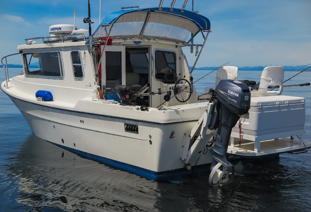 Slabrador Salmon Charters | 8868 Mclarey Ave, Black Creek, BC V9J 1A3, Canada | Phone: (250) 898-1044
