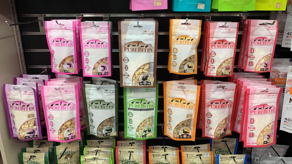 Global Pet Foods | 1111 Princess St, Kingston, ON K7L 2T1, Canada | Phone: (613) 548-8048