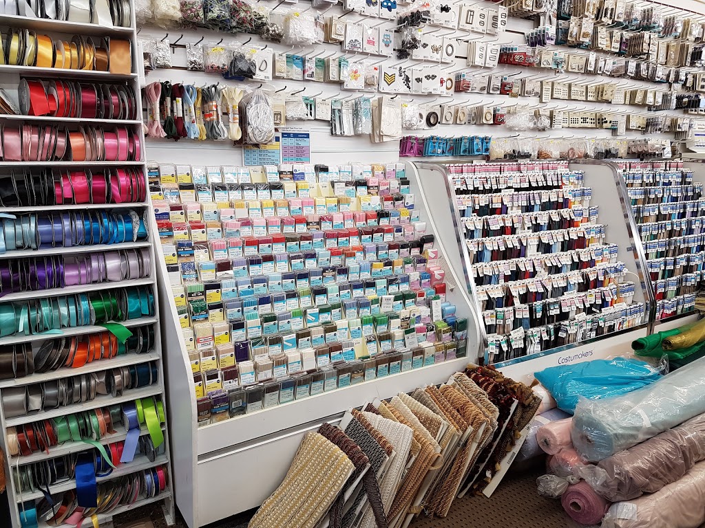 Fabric Town | 2858 Danforth Ave, Toronto, ON M4C 1M1, Canada | Phone: (416) 694-8191