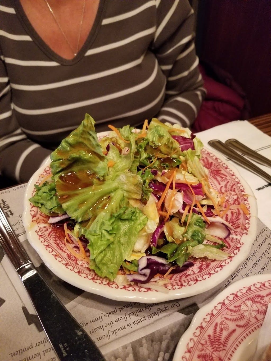 The Old Spaghetti Factory (Kelowna) | 1755 Capri St, Kelowna, BC V1Y 9W2, Canada | Phone: (250) 860-5111