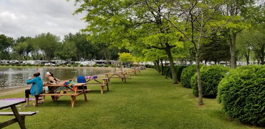 Laliberte Camping | 129 Rang Charlotte, Saint-Liboire, QC J0H 1R0, Canada | Phone: (450) 793-2716